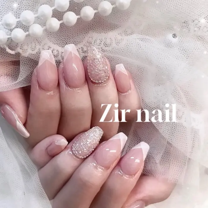 クロスフレンチ+ピクシーネイル｜Zir nail 千葉店所属・Zir nail