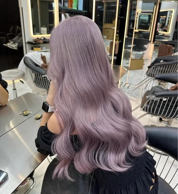 エクステ80本でホワイトメッシュロングレイヤー 地毛と同じ色の