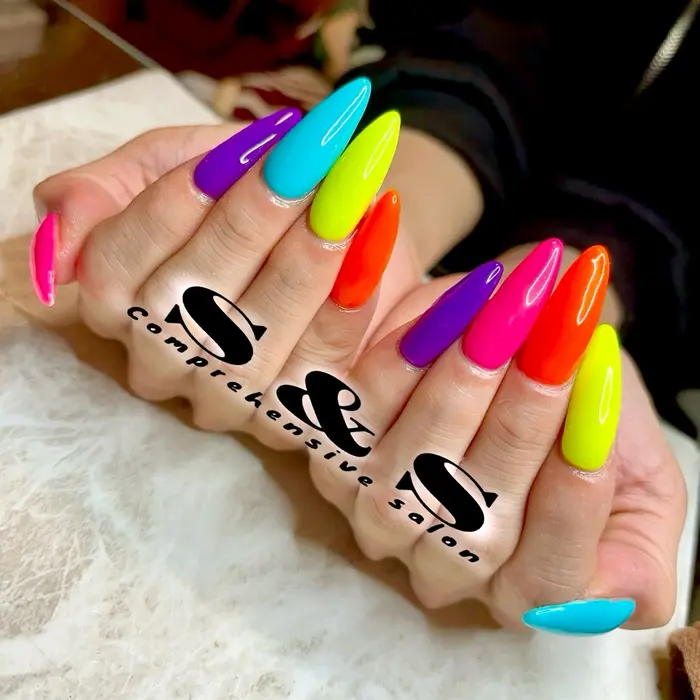 カラフルネイル カラフルネイル#蛍光カラー｜S&S 村田小百合のネイルデザイン