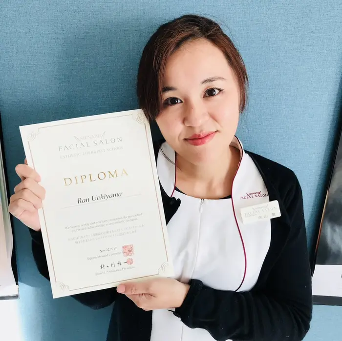 メナードフェイシャルサロン江南松竹代行店所属・艶肌セラピスト 内山