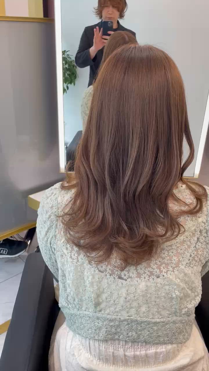 韓国風レイヤーのベースにデジタルパーマで 毛先にゆるふわな動きを