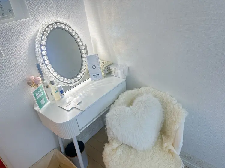 private salon LULU.tokyo池袋店の内観・外観3