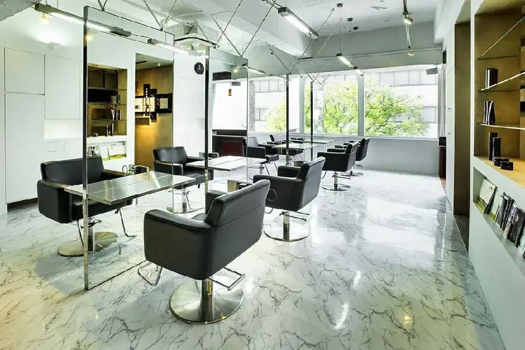 Chipie hair designの内観・外観1