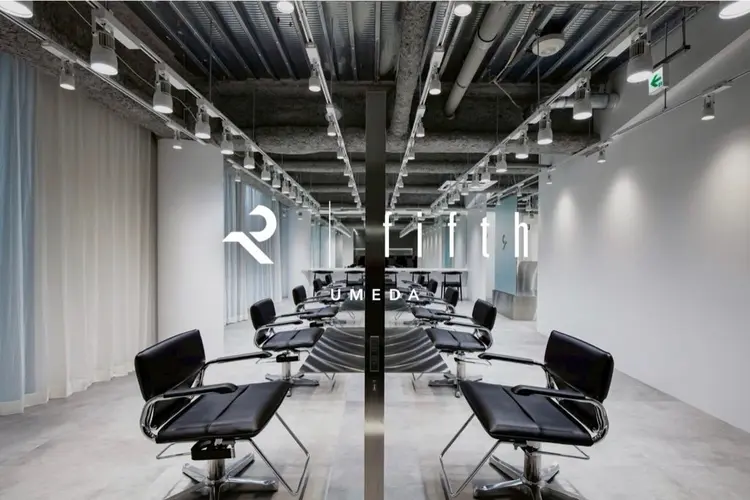 RETOUCH by fifth 大阪梅田の内観・外観2