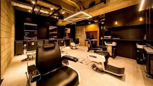 FRANK’S BARBER and BEER　CLUB　日比谷店の内観・外観2