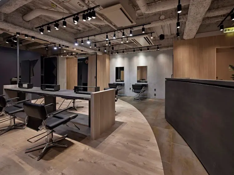 Men's salon Gaudi 三宮店の内観・外観1