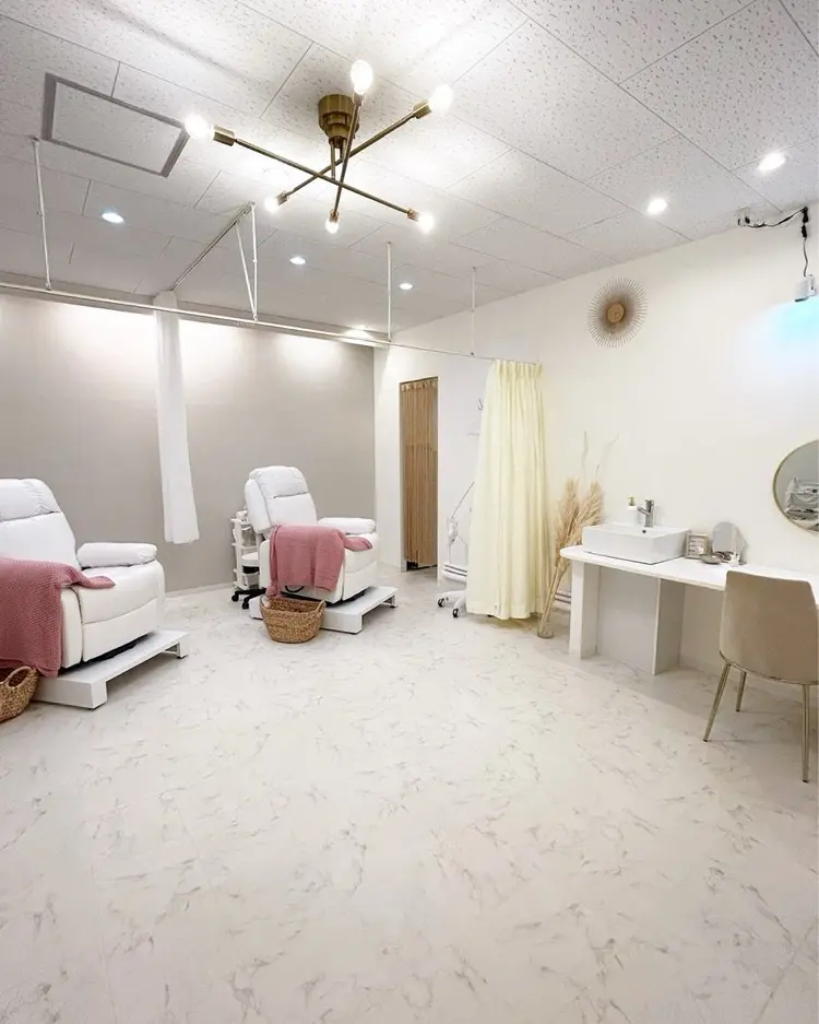 beauty salon LUNEの内観・外観1