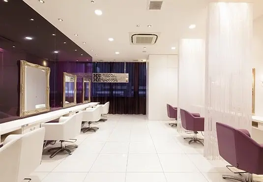 BIRTH河原町店の内観・外観1