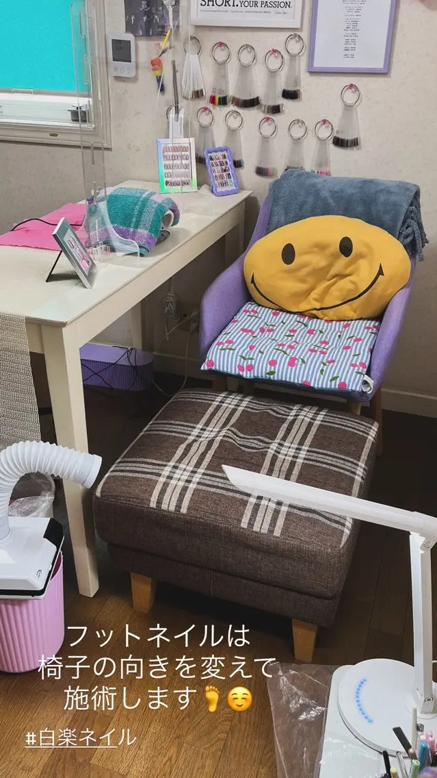 BEE NAILの内観・外観2