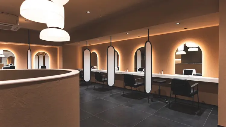 i.+ omotesandoの内観・外観1