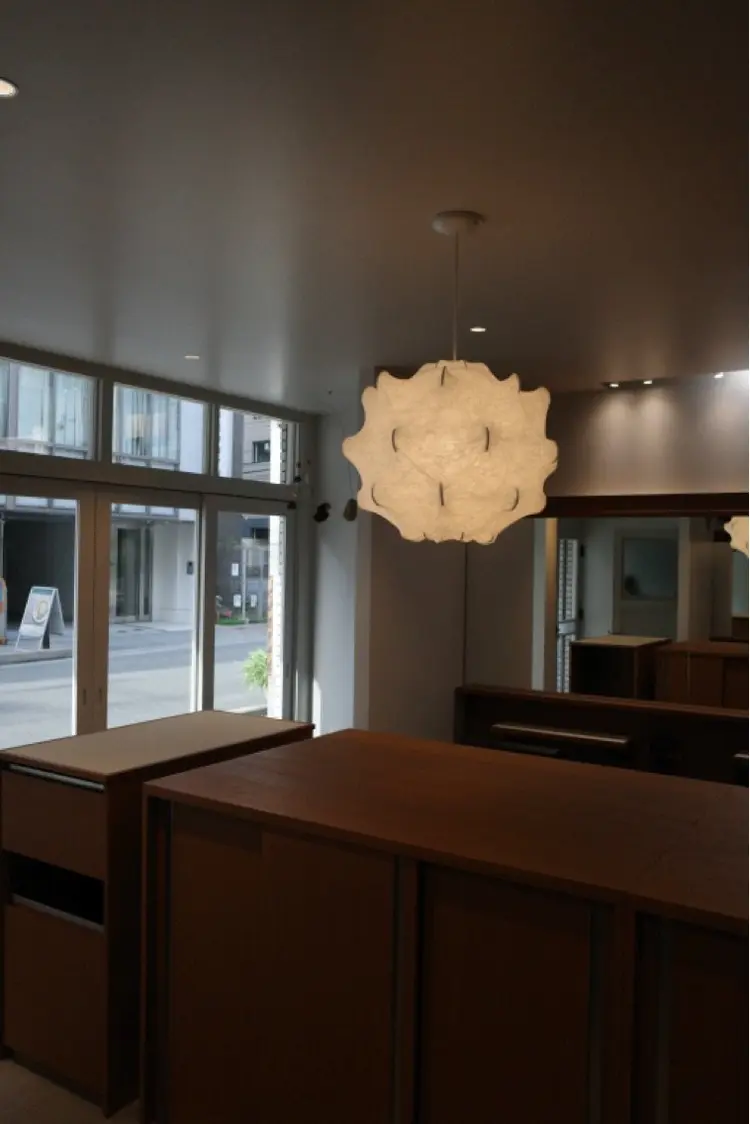 wabi 本町店【ワビ】の内観・外観1