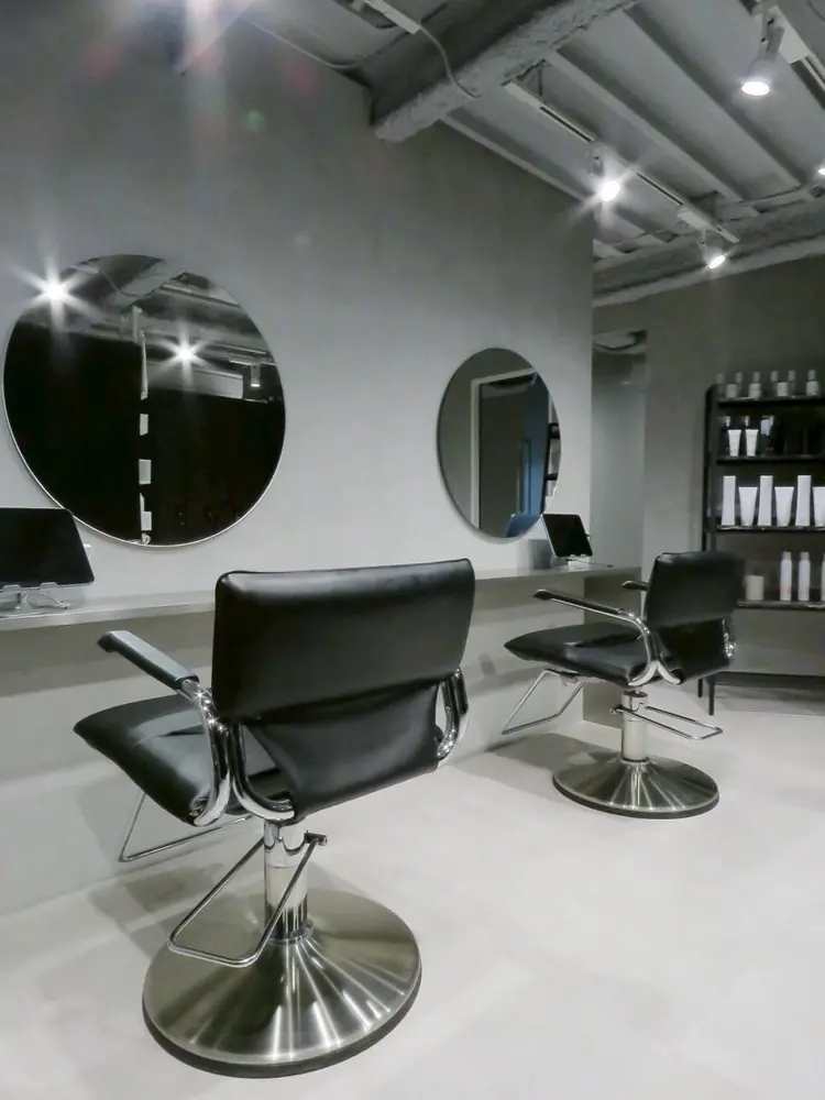 ケアブリーチ／ダブルカラー/髪質改善　Le city hair salon 札幌店【ルシティ】の内観・外観2