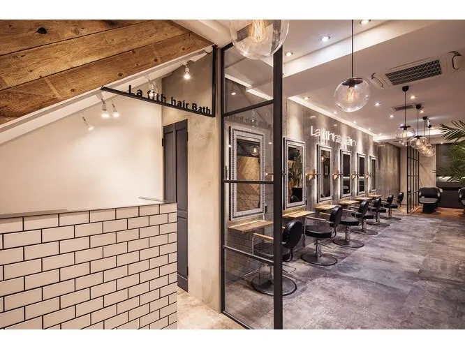 La fith hair Bath たまプラーザ店の内観・外観1