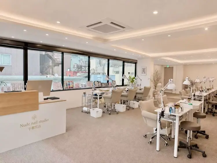 Nude Nailstudio 宇都宮店の内観・外観1