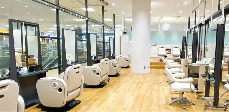 G salonの内観・外観1