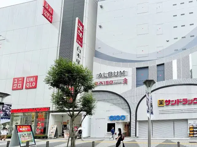 ALBUM池袋店の内観・外観1