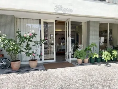 figueの内観・外観1