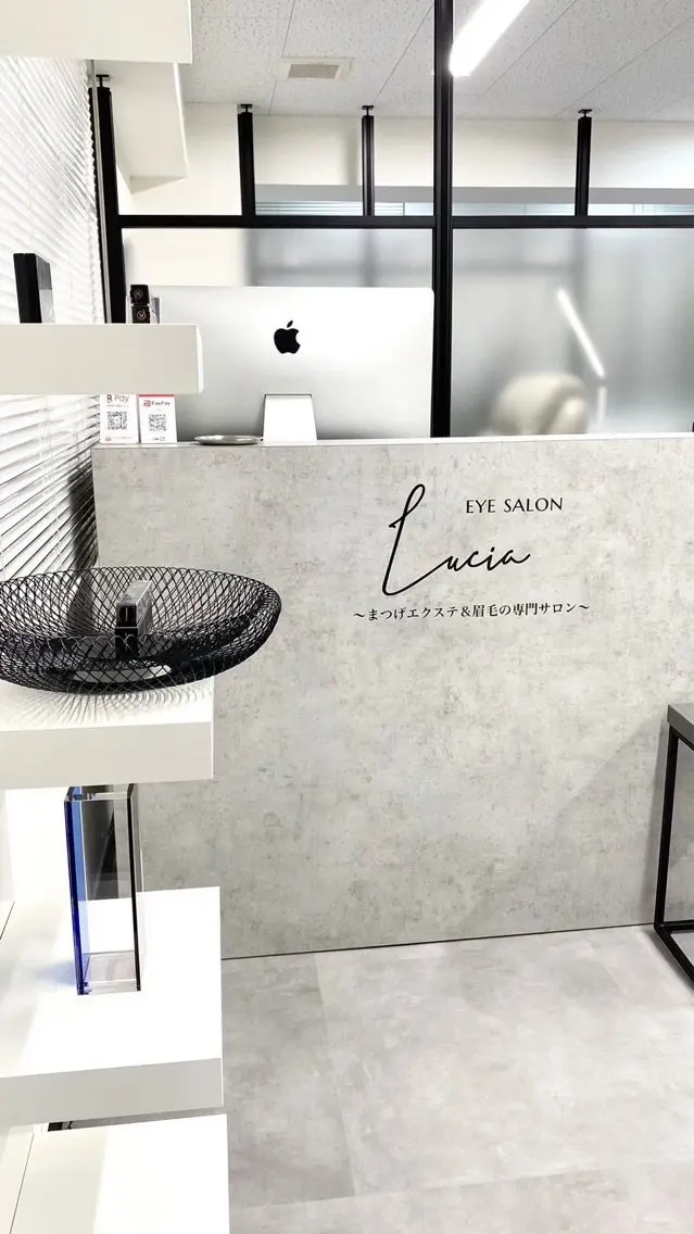 eyelash  salon Lucia  博多店の内観・外観1
