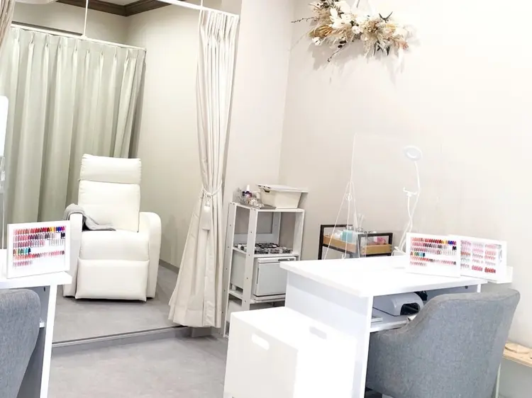 全席半個室Lilybeauty天神西通り店の内観・外観2