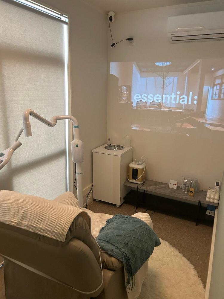 LUMÉA SelfWhitening & HydrogenSalonの内観・外観2