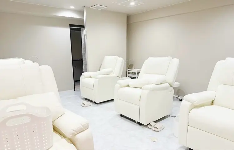 MORE EYELASH渋谷ハチ公口店の内観・外観1