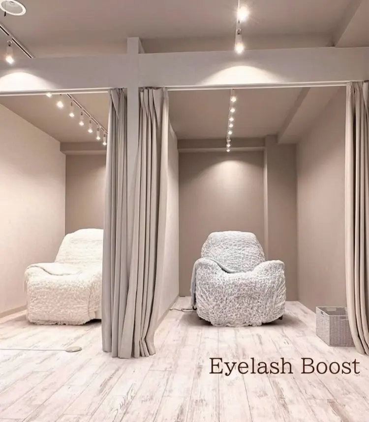ANY Eyelash 筑紫口店の内観・外観1