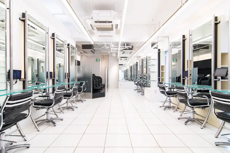 TONI&GUY JAPAN AOYAMAの内観・外観1