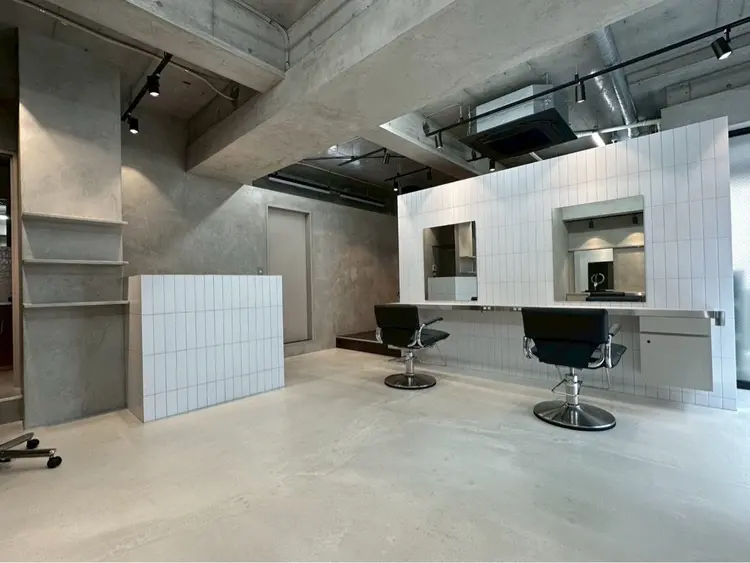 M,cooL men's hair salonの内観・外観1