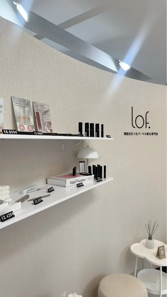 lof.岡山駅前店の内観・外観1