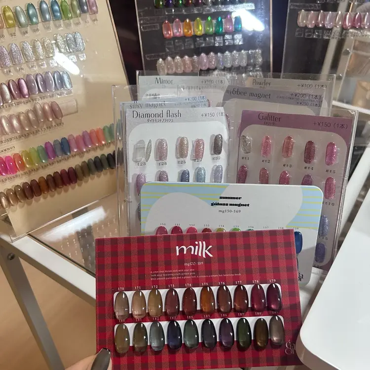 Rosy Nailの内観・外観2