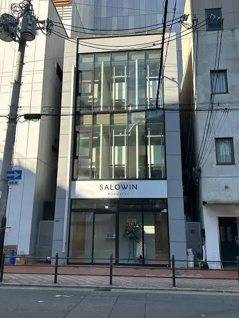 SALOWIN梅田茶屋町North店の内観・外観1