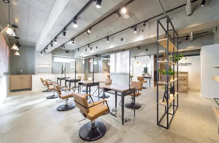 La Bonheur hair Lien 川越店の内観・外観3