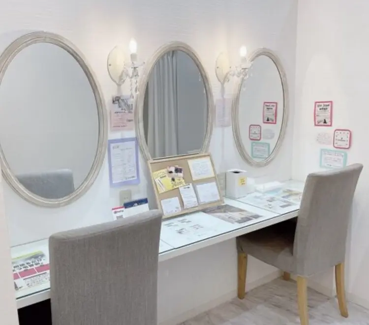 EYESTARなんば店の内観・外観2