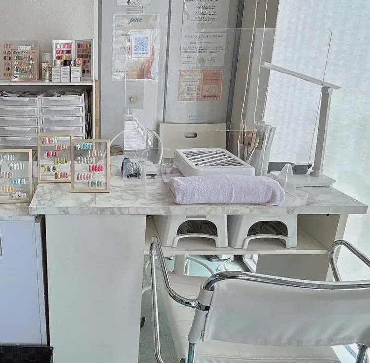 PACENAIL今福店の内観・外観2