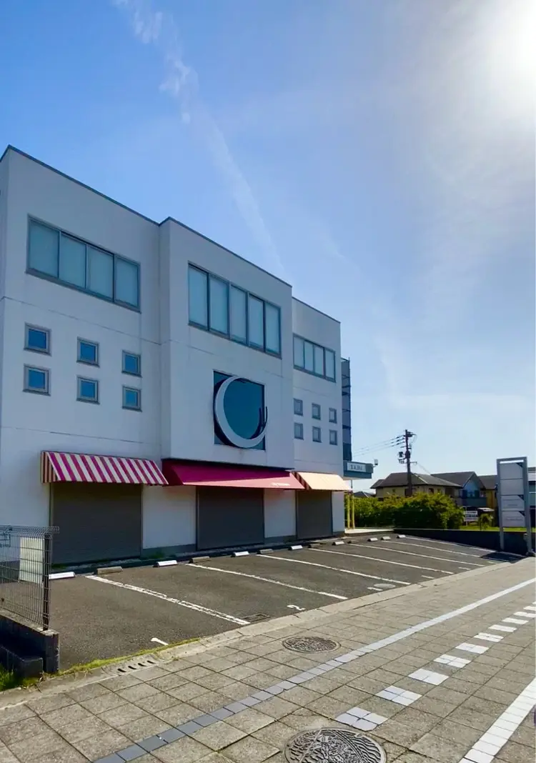 Toujours nailの内観・外観1