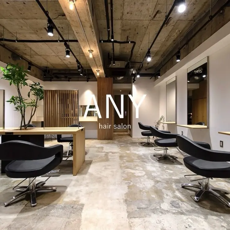 ANYの内観・外観2