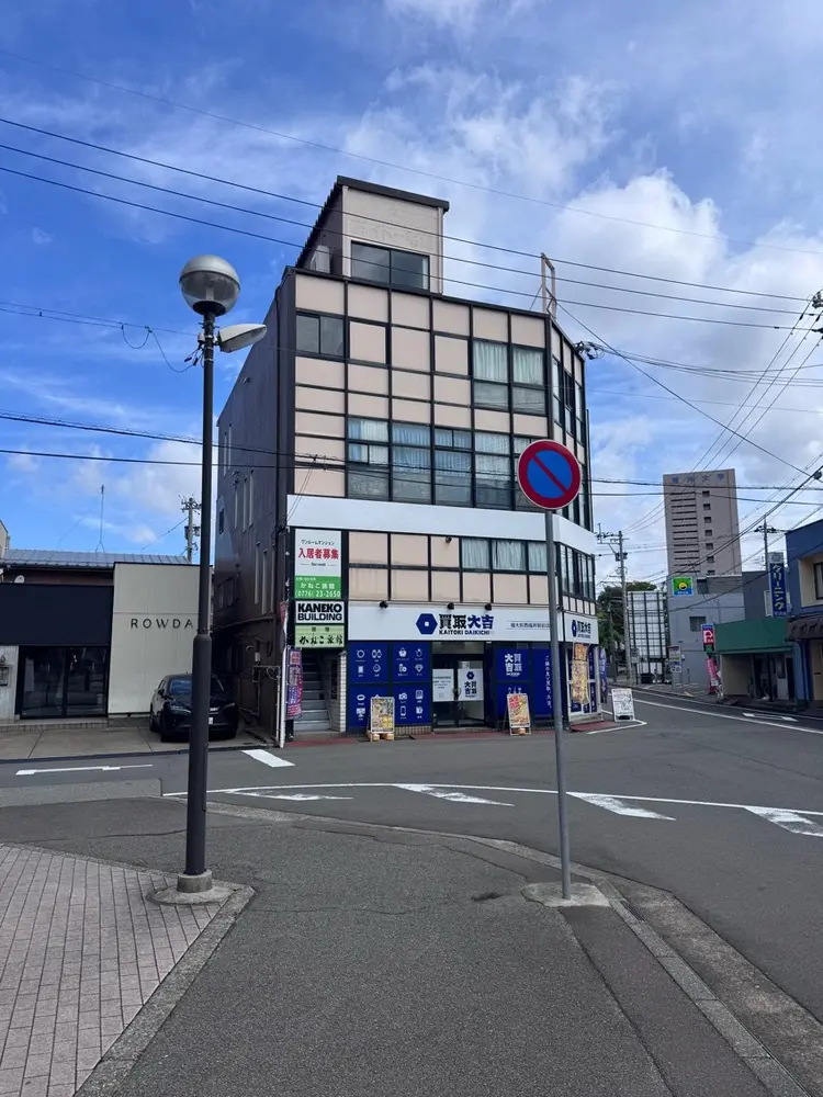 セルフホワイトニングサロンエクシアホワイト福井福大前店の内観・外観1