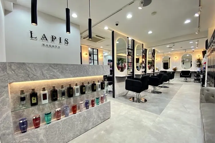 Lapis名古屋駅前店の内観・外観1