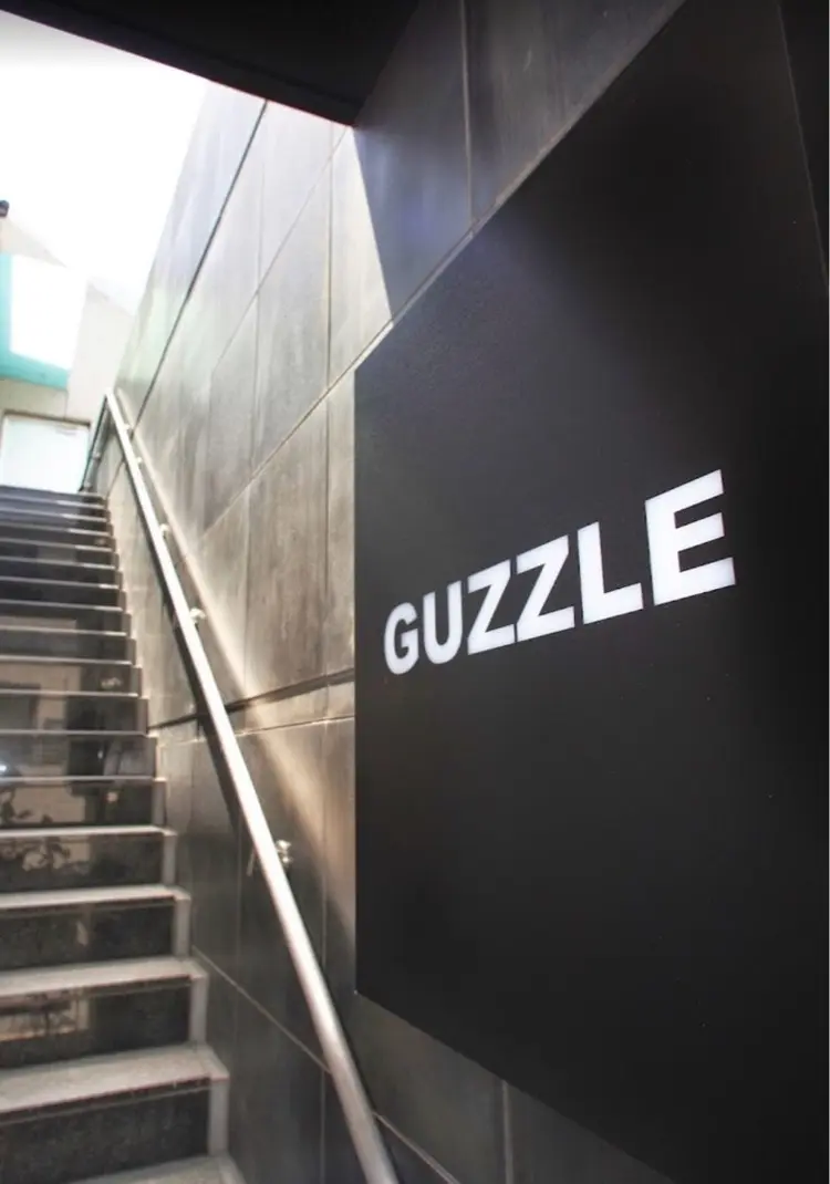GUZZLE HARAJUKUの内観・外観1