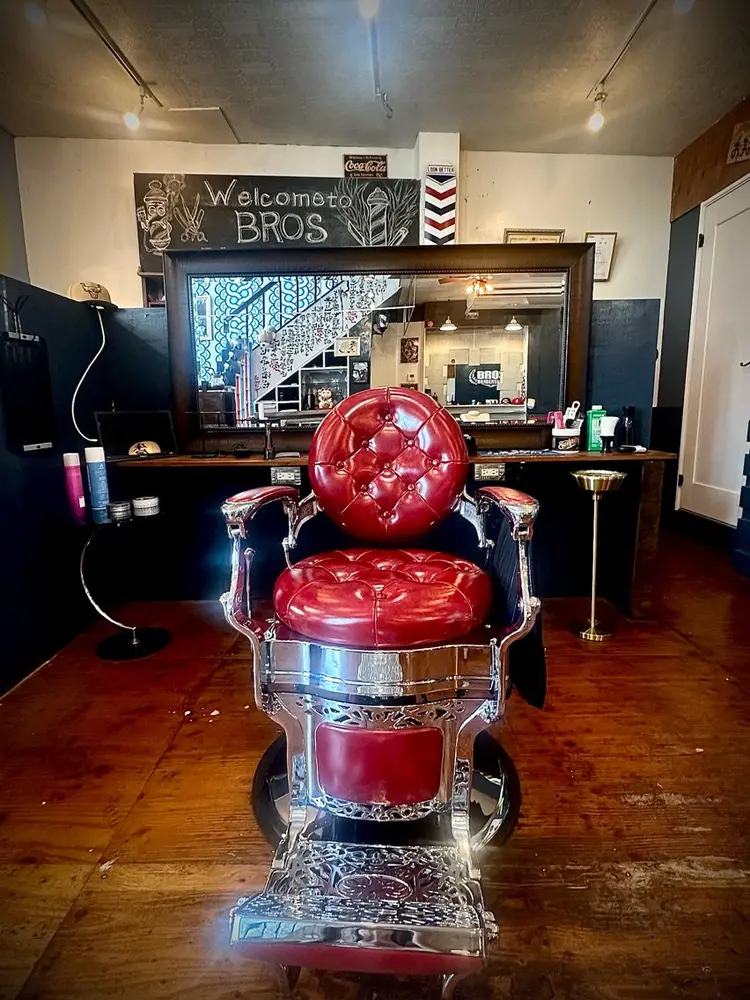 BROS BARBERSHOPの内観・外観2