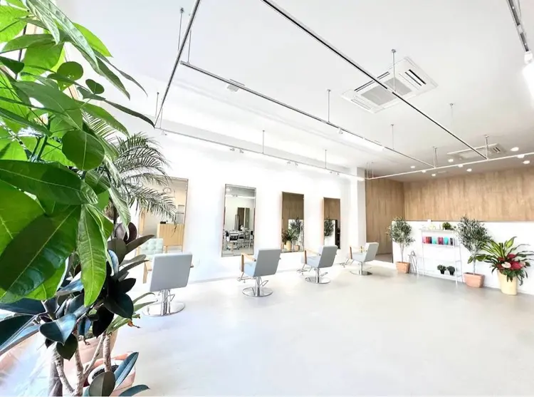 mm (ミリ) 奈良店の内観・外観1