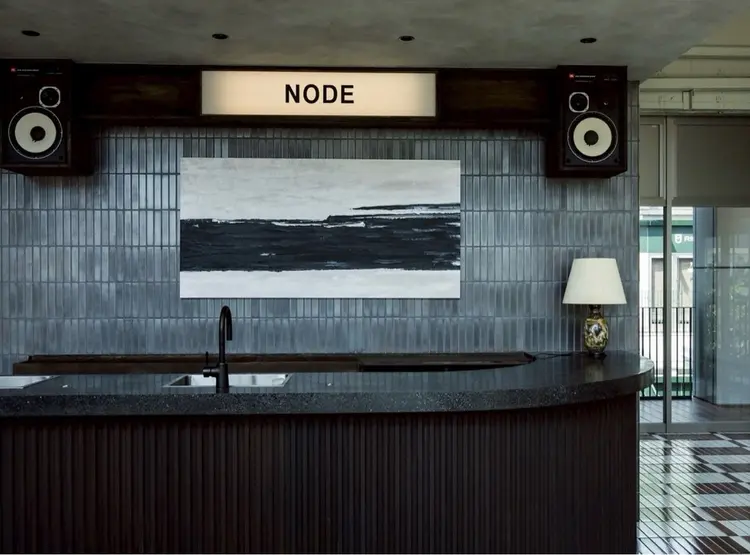 NODEの内観・外観1