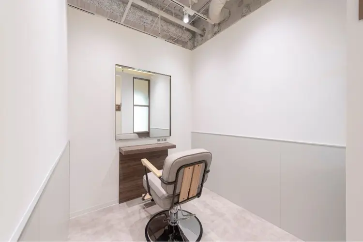 GO TODAY SHAiRE SALON銀座Cras店の内観・外観2