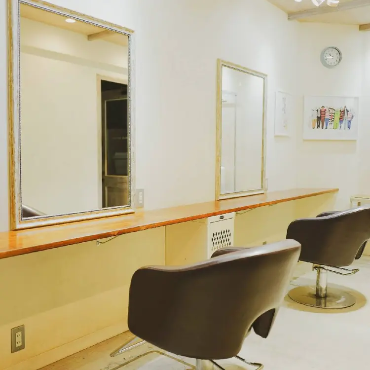 aube hair and make upの内観・外観1
