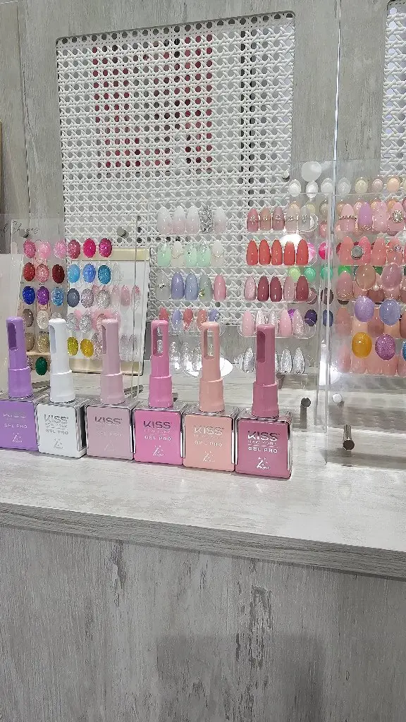 Ra: Nailの内観・外観1