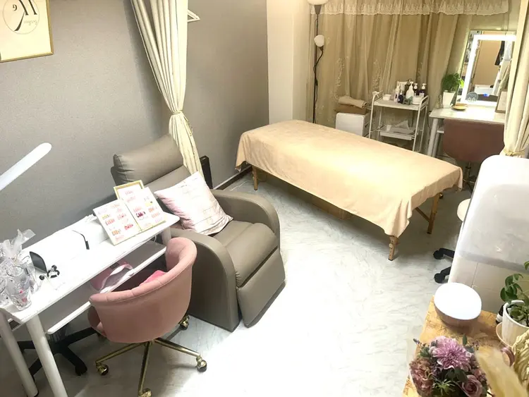 小顔コルギ&リンパマッサージサロン　miyongの内観・外観2