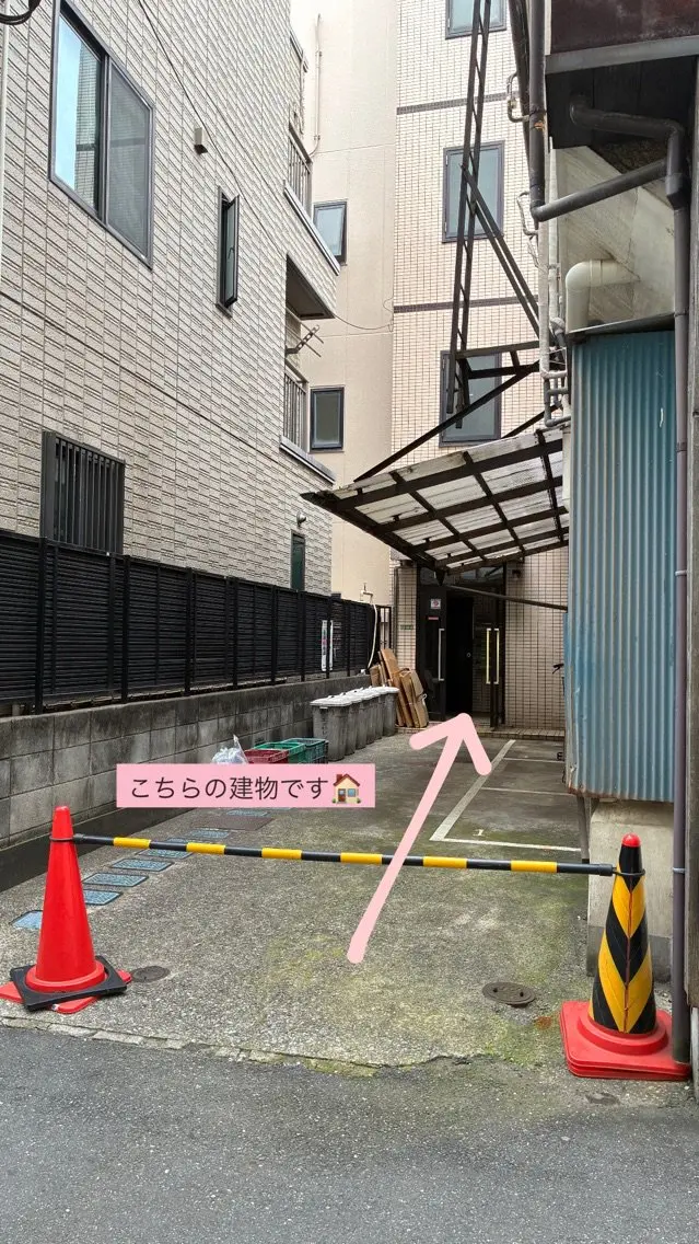 UNIBROW 北千住店の内観・外観2