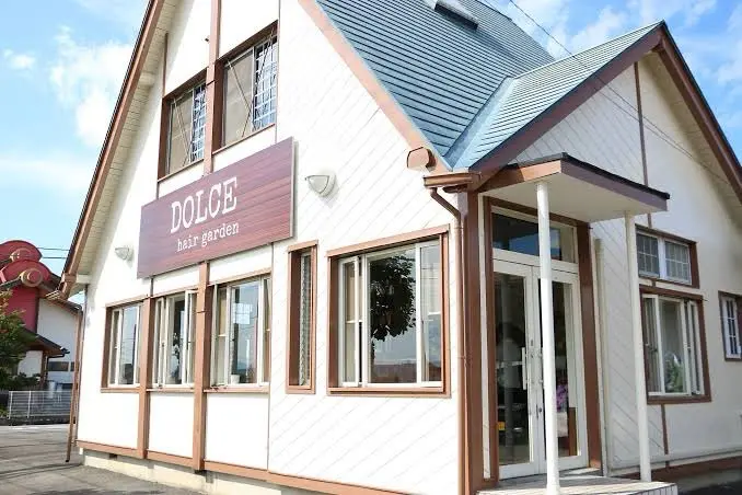 DOLCE hair gardenの内観・外観1