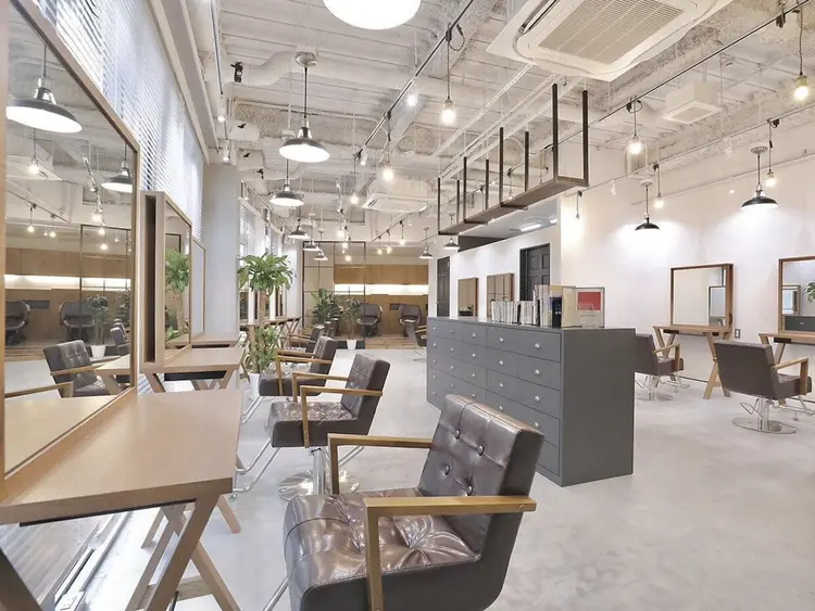 little ray船橋2号店の内観・外観1