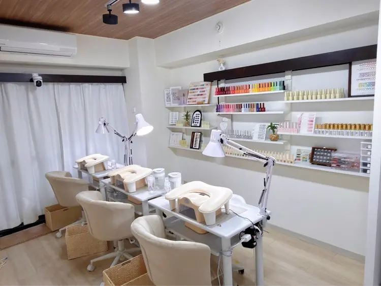 AiLy Nail 上野店の内観・外観3